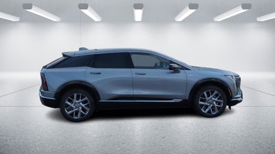 2025 Cadillac OPTIQ Luxury 1