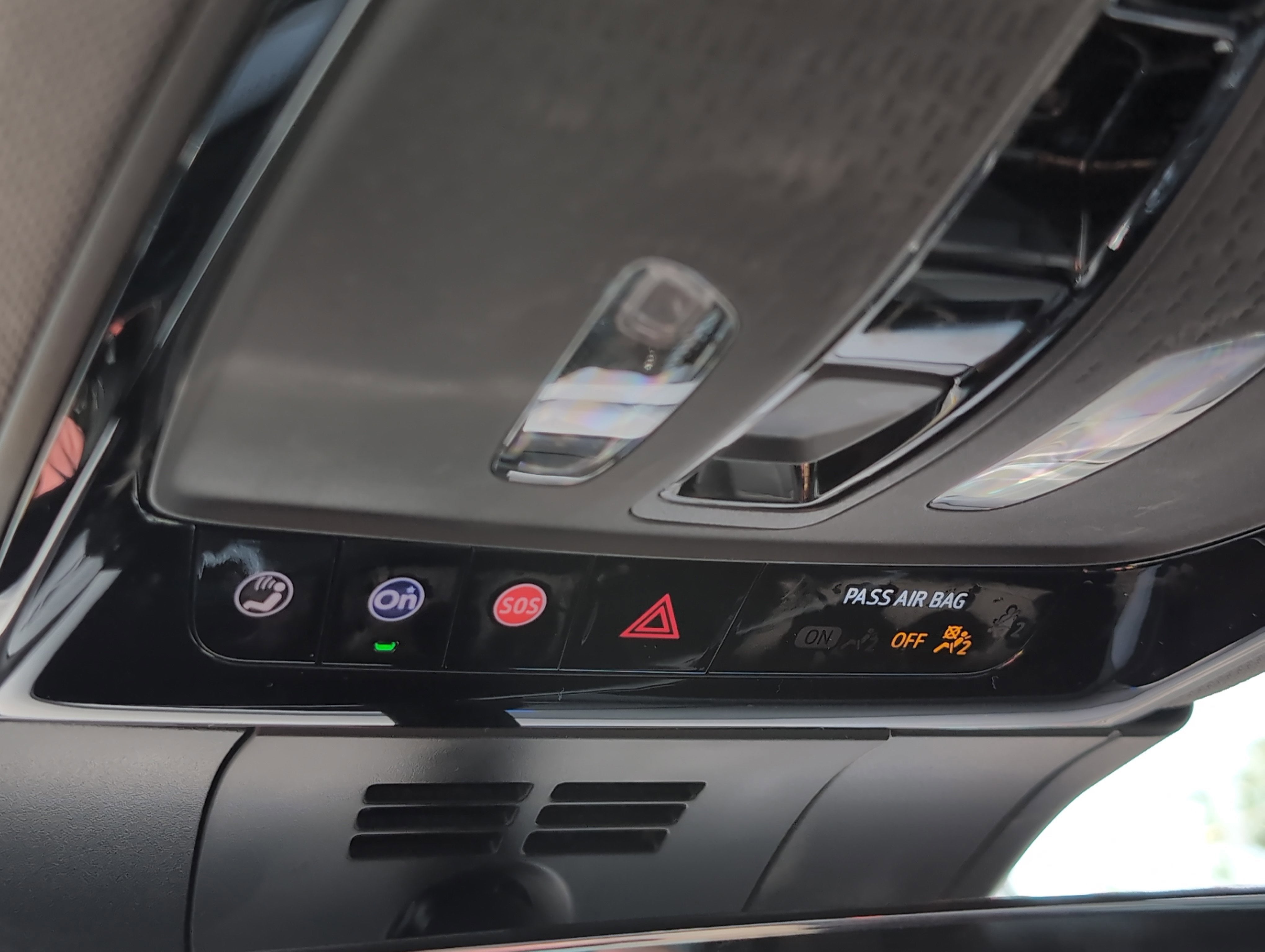 2025 Cadillac OPTIQ Luxury 1