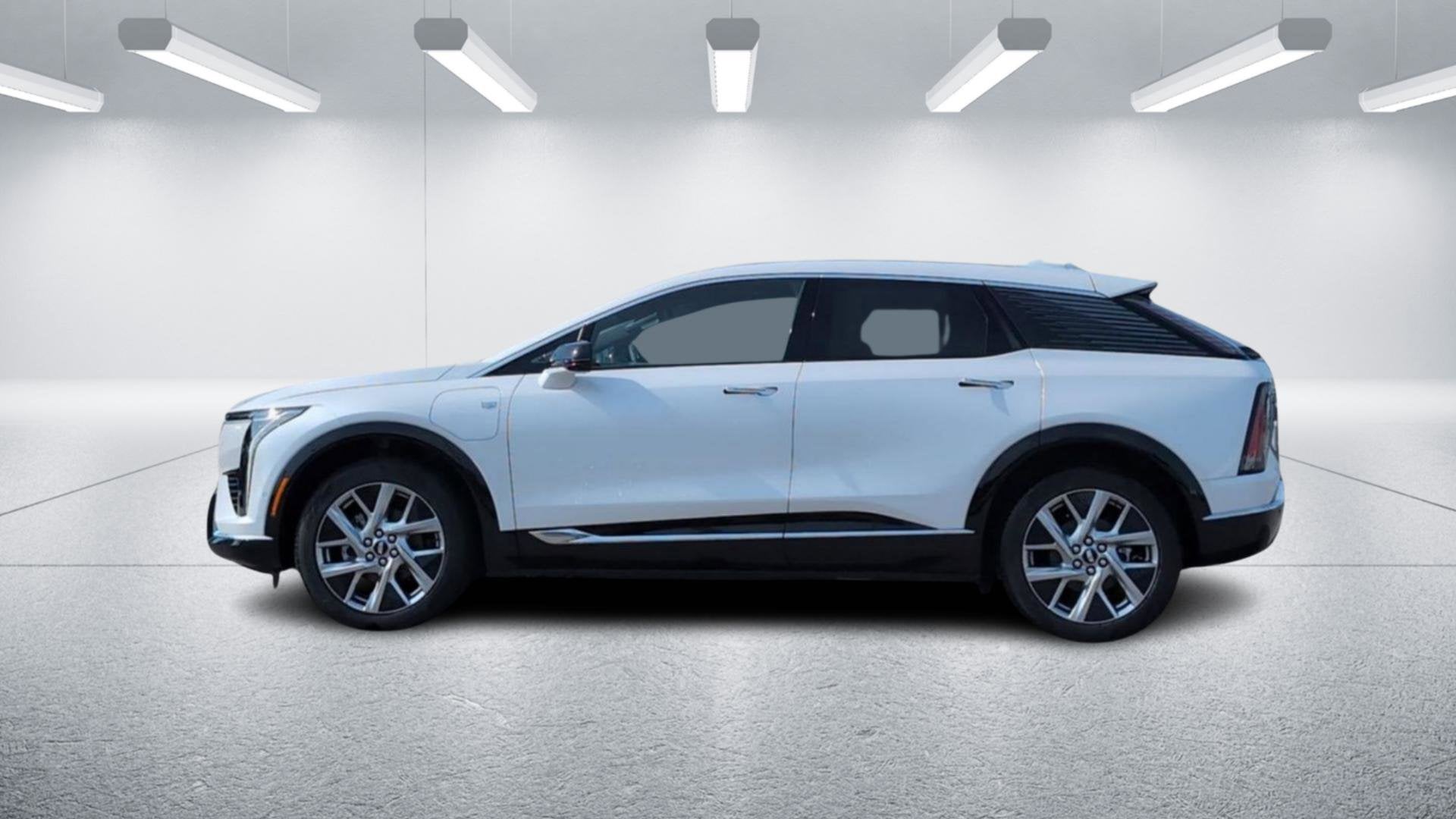 2025 Cadillac OPTIQ Luxury 1