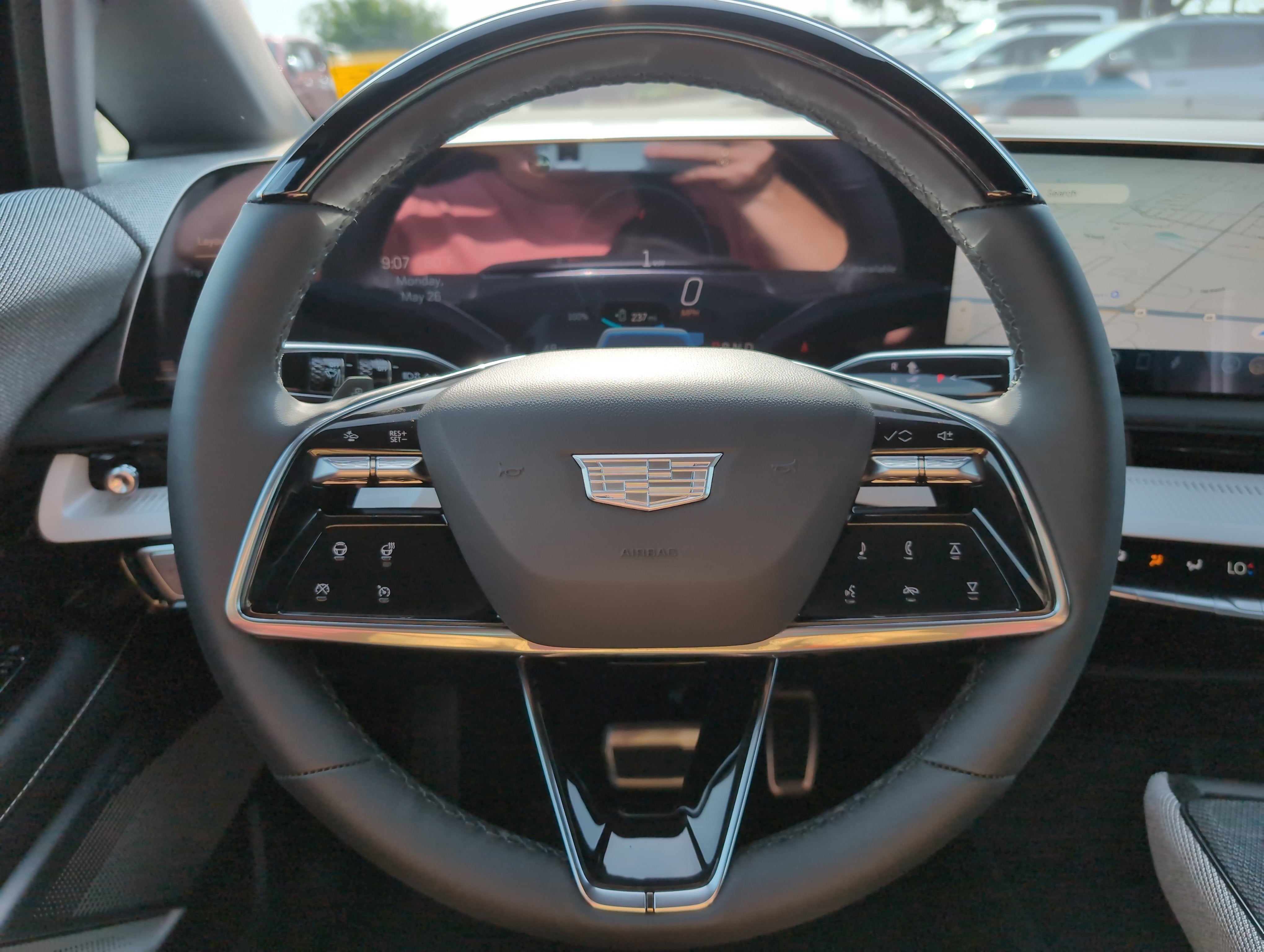 2025 Cadillac OPTIQ Luxury 1