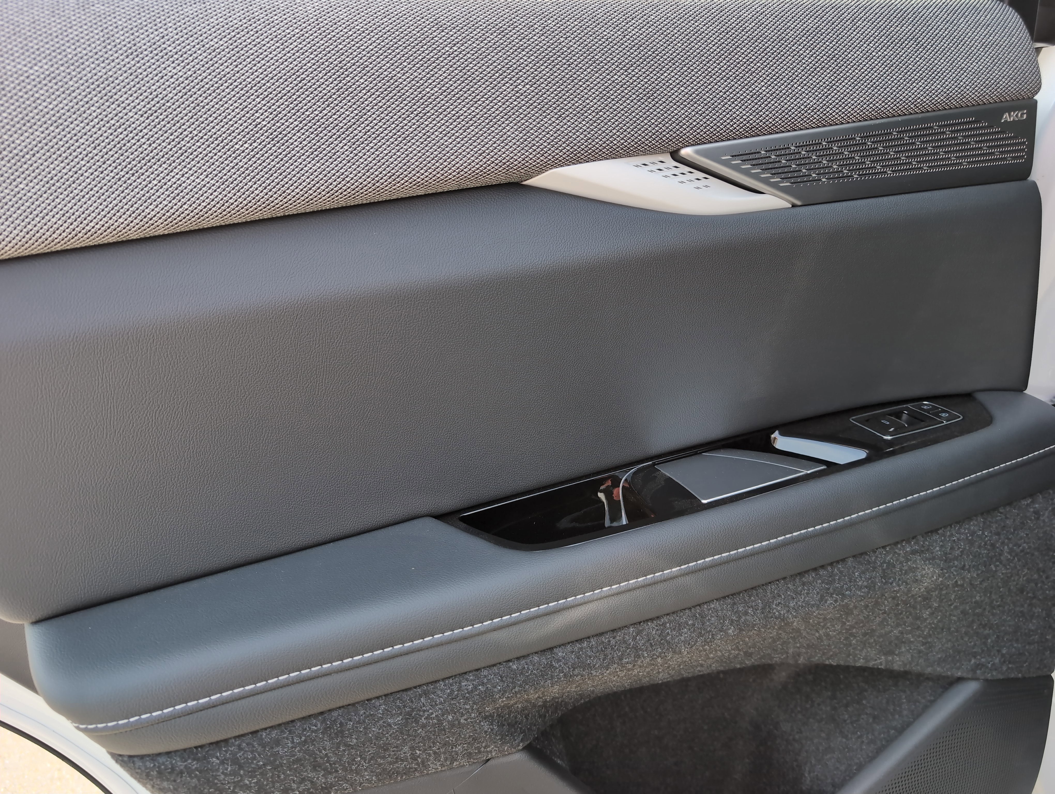 2025 Cadillac OPTIQ Luxury 1