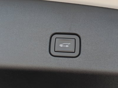 2025 Cadillac OPTIQ Luxury 1