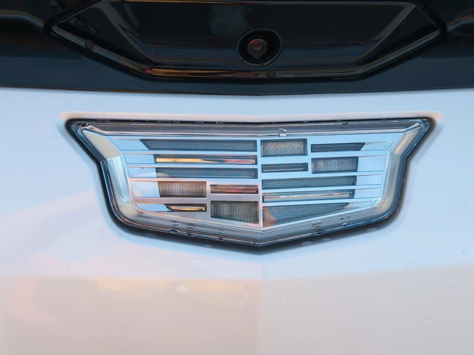 2025 Cadillac OPTIQ Luxury 1