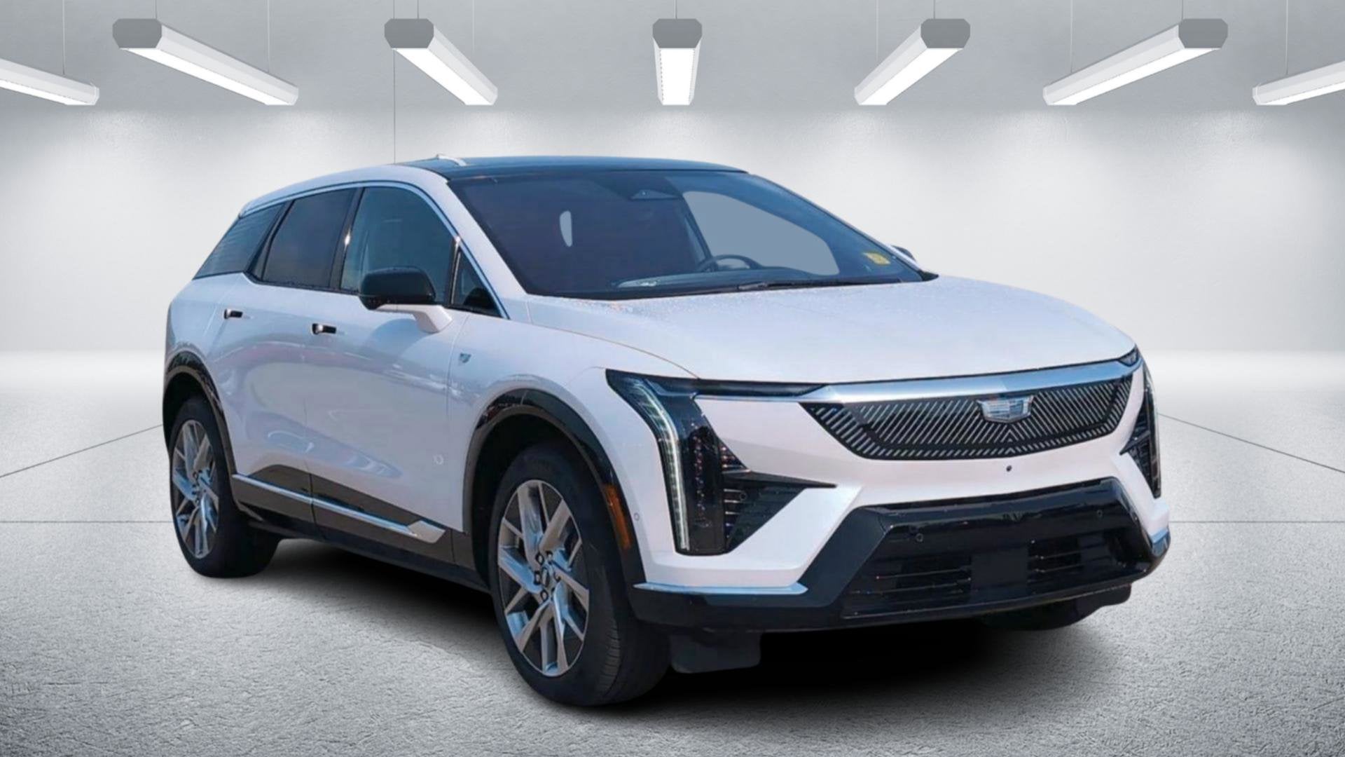 2025 Cadillac OPTIQ Luxury 1