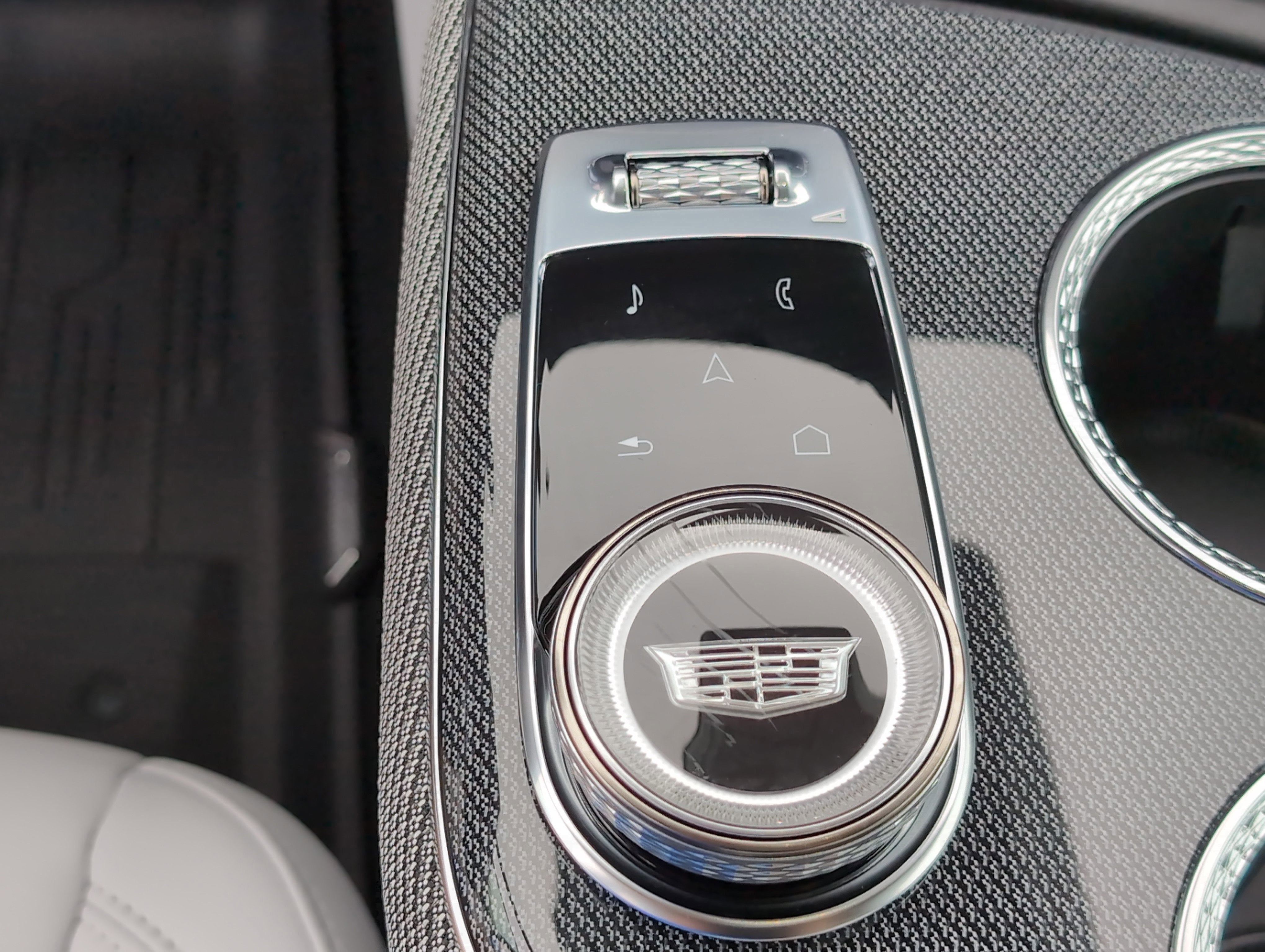 2025 Cadillac OPTIQ Sport 1