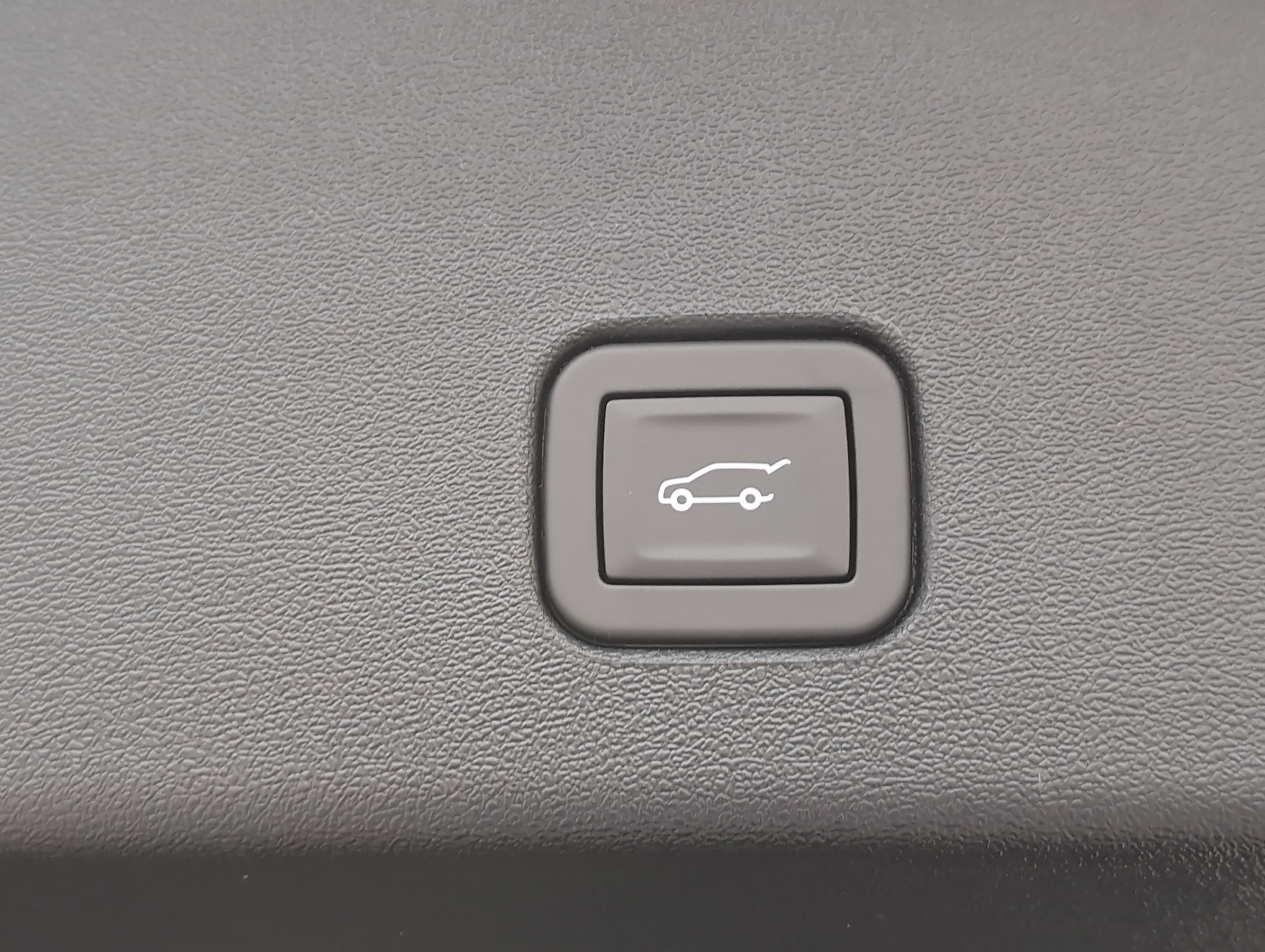 2025 Cadillac OPTIQ Sport 1