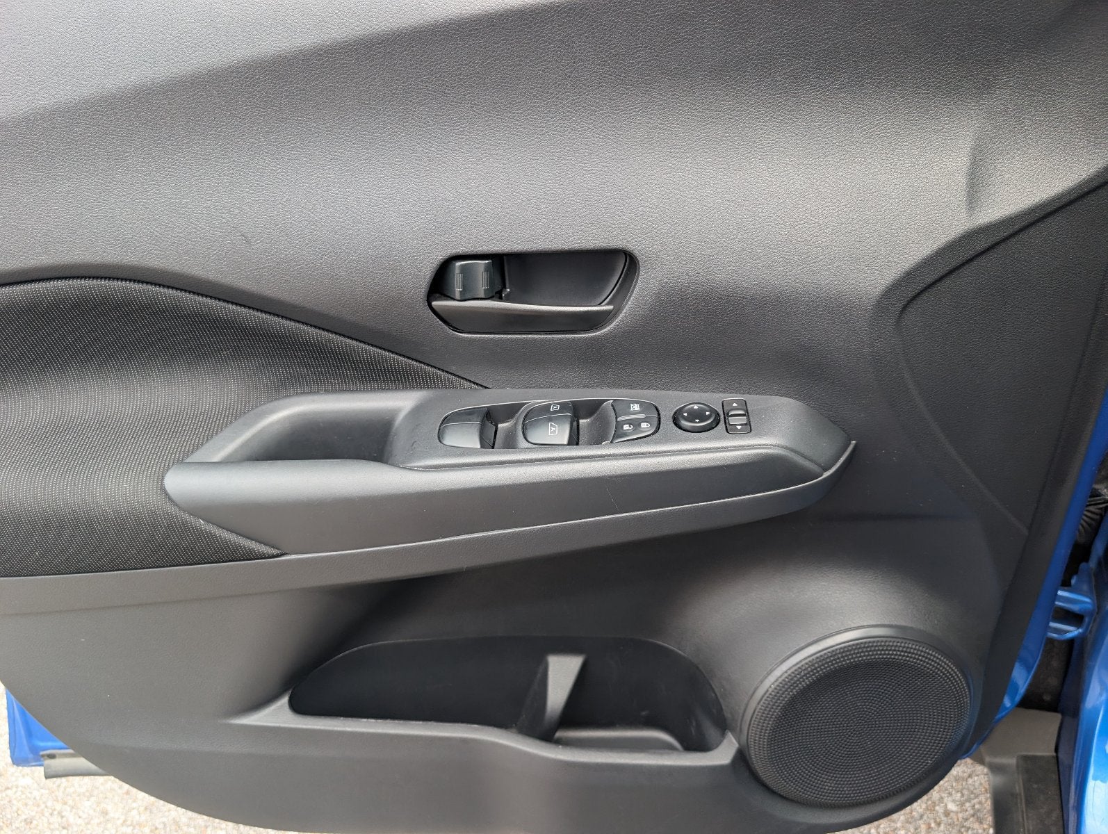 2024 Nissan Kicks S Xtronic CVT