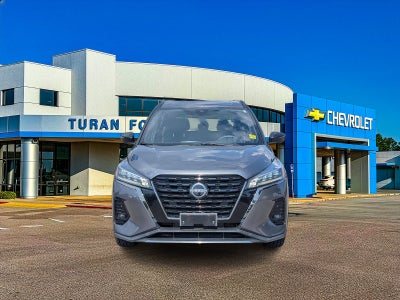 2023 Nissan Kicks SR Xtronic CVT