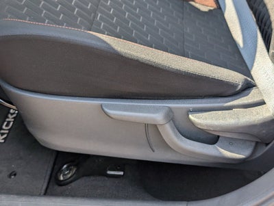 2023 Nissan Kicks SR Xtronic CVT