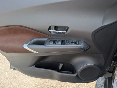 2023 Nissan Kicks SR Xtronic CVT
