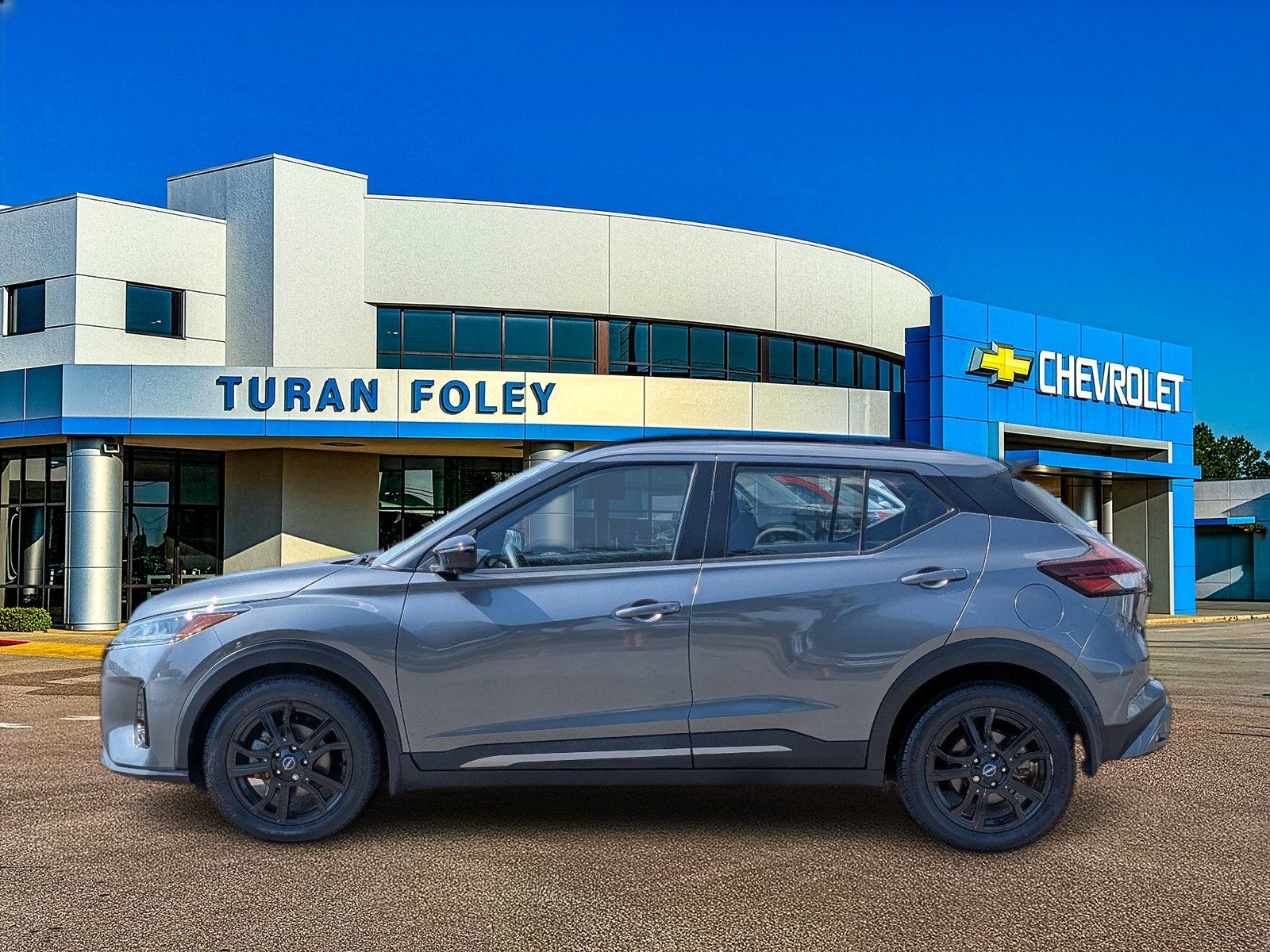 2023 Nissan Kicks SR Xtronic CVT