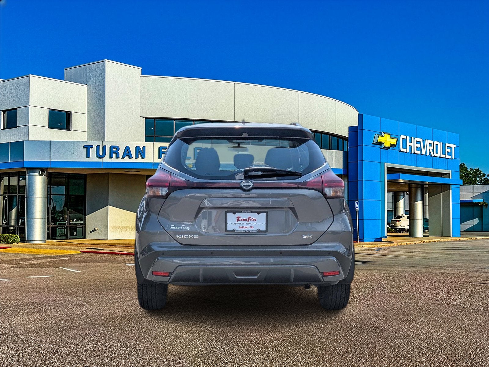 2023 Nissan Kicks SR Xtronic CVT