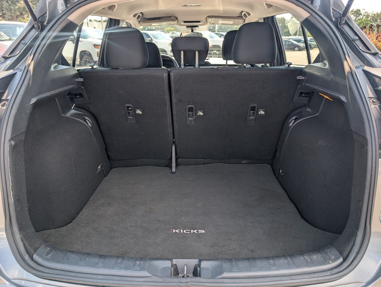 2023 Nissan Kicks SR Xtronic CVT