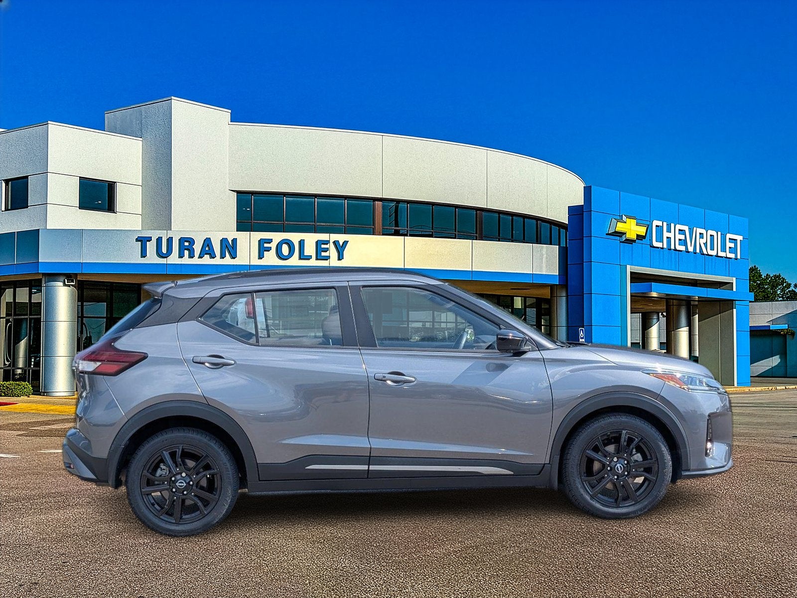 2023 Nissan Kicks SR Xtronic CVT