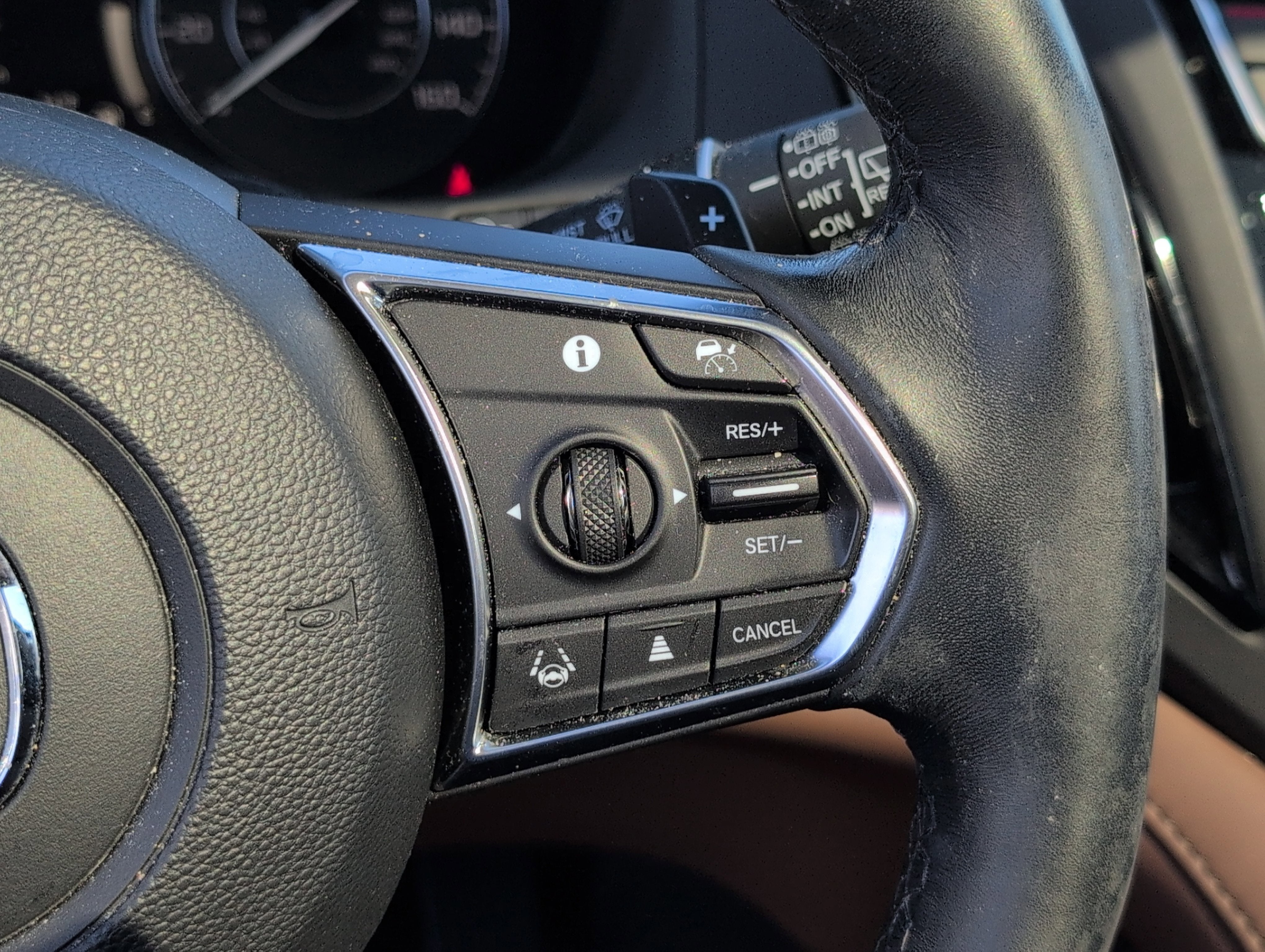 2023 Acura RDX Advance Package