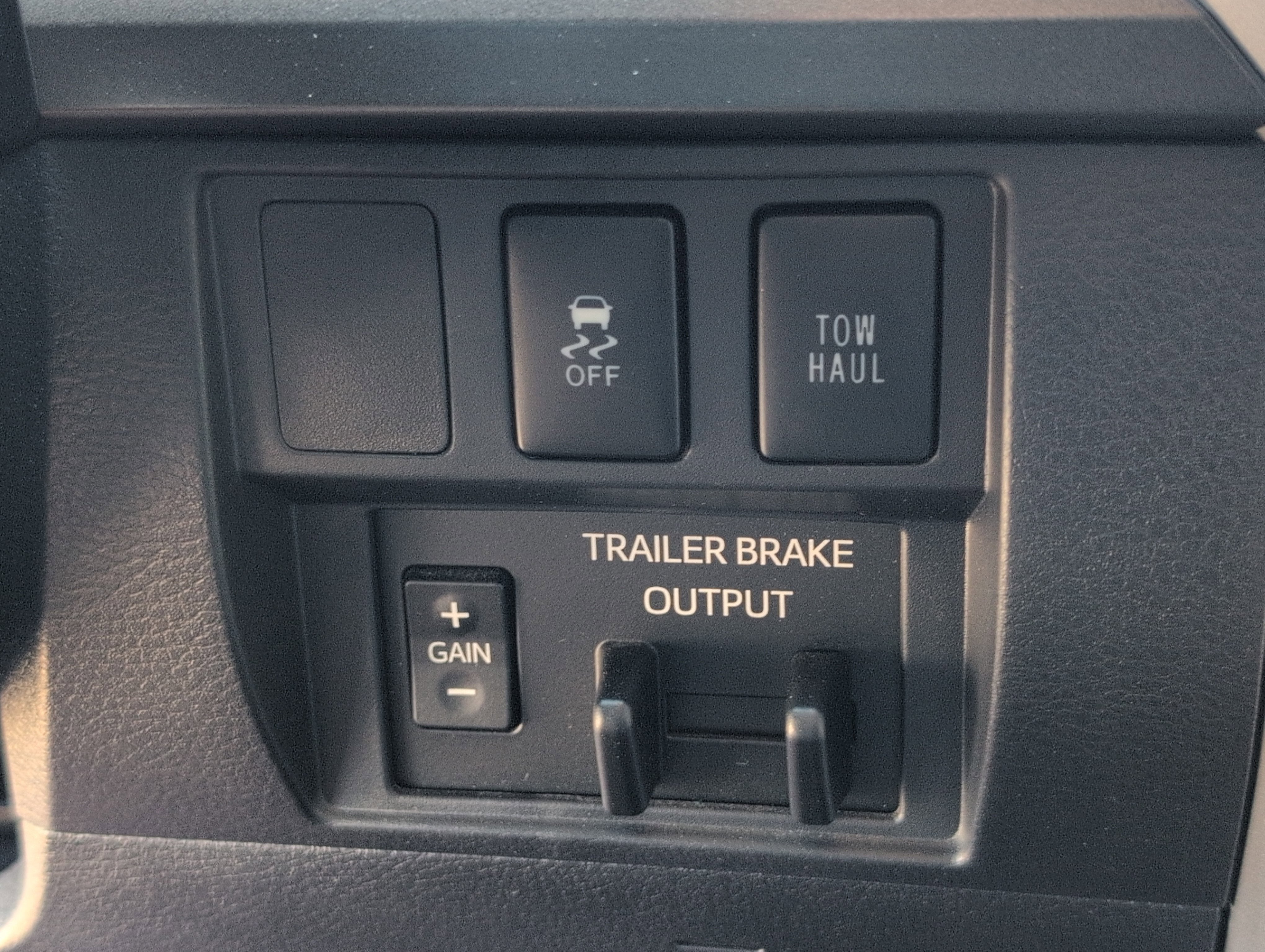 2018 Toyota Tundra SR5 5.7L V8