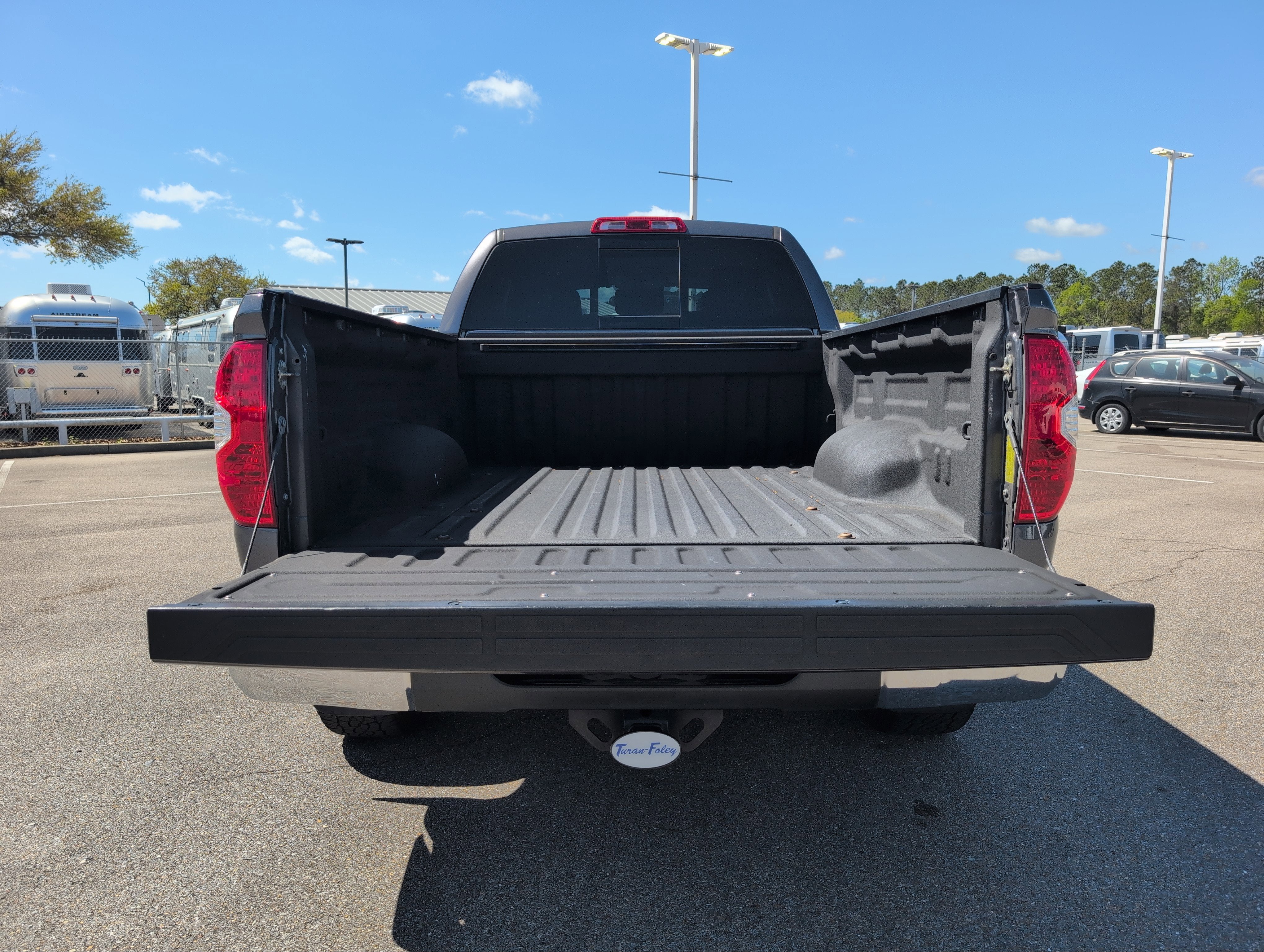 2018 Toyota Tundra SR5 5.7L V8